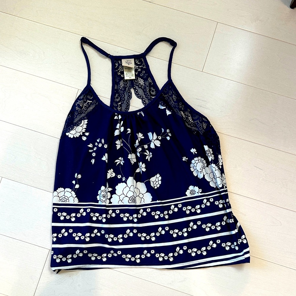 In Bloom Navy and White Floral Pajama Top Size Medium